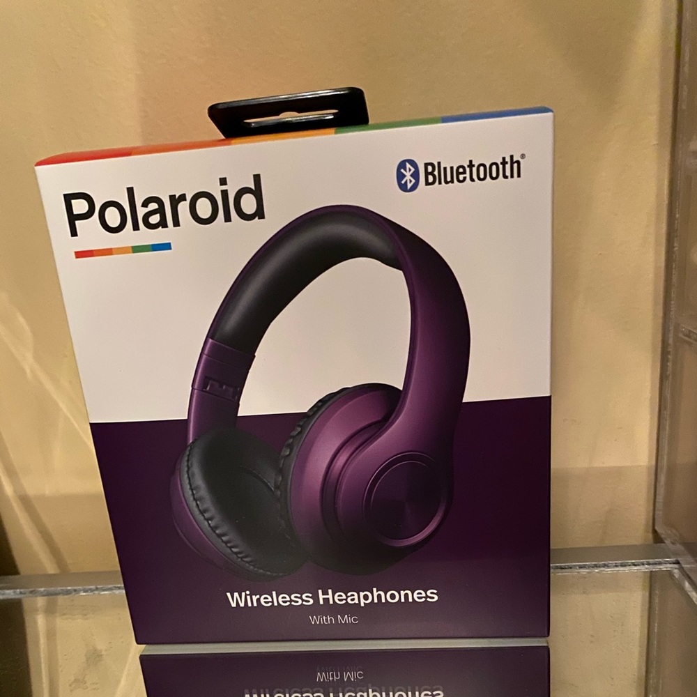 Polaroid Bluetooth wireless headphones new in box